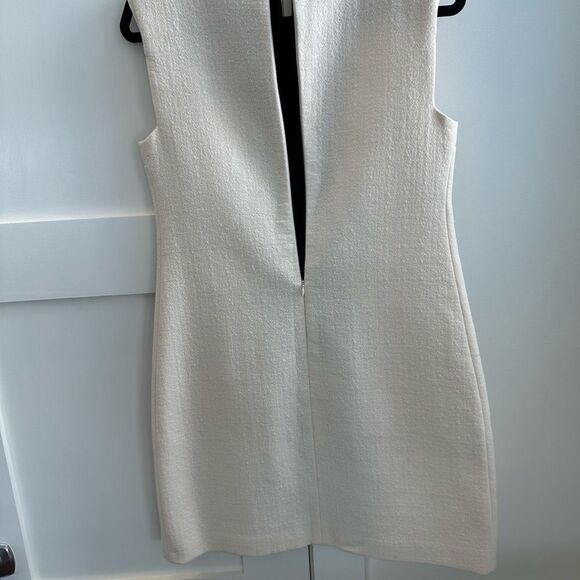 Giambattista Valli Paris white and black crêpe sleeveless dress. Size 6 - Picture 12 of 12
